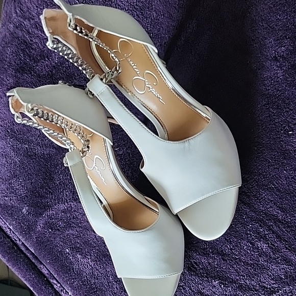 Shoes - Picture 2 of 5